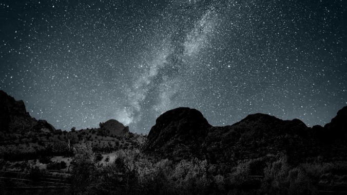 一岁宝宝高烧39度，爸爸还能睡得着，离吗？